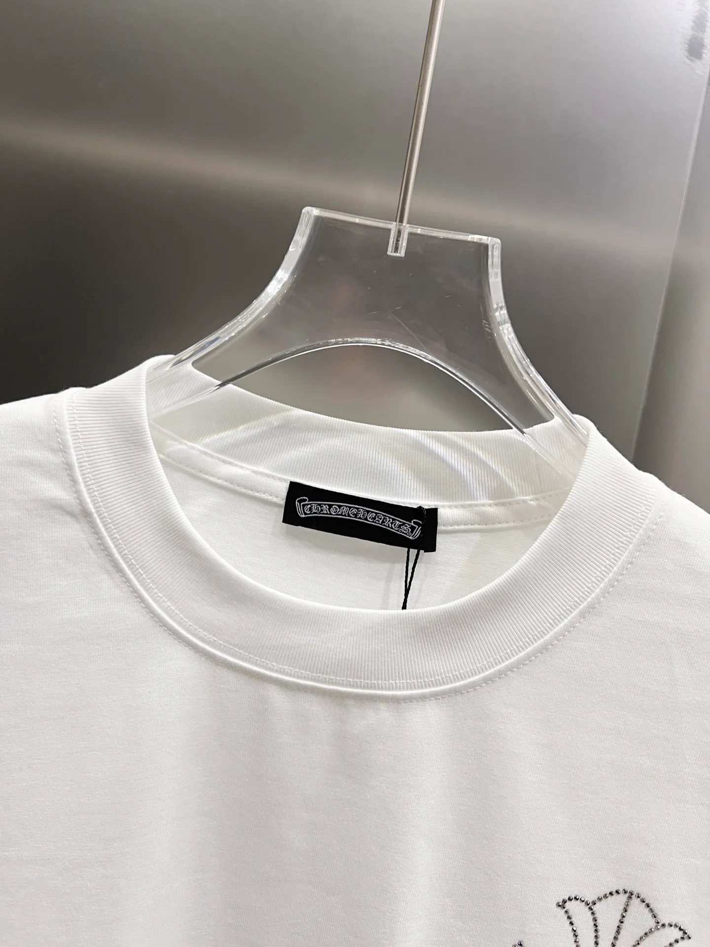 🅿️190 CH Crowe 2025 Autumn and Winter New Short-sleeved T-shirt Cross Middle Eastern Australian Diamonds Raindrop Meteor Shower Design Craftsmanship The real thing is great🔥Same style for men and women Loose version Size S M L XL XXL Five sizes Black White